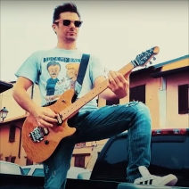 MAX - Guitars
